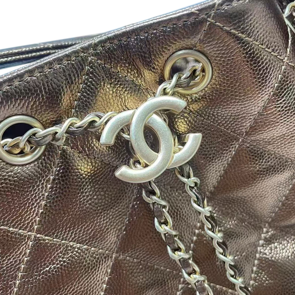 Pre-Owned Authentic Chanel Small Caviar Leather 25 Handbag Gold
