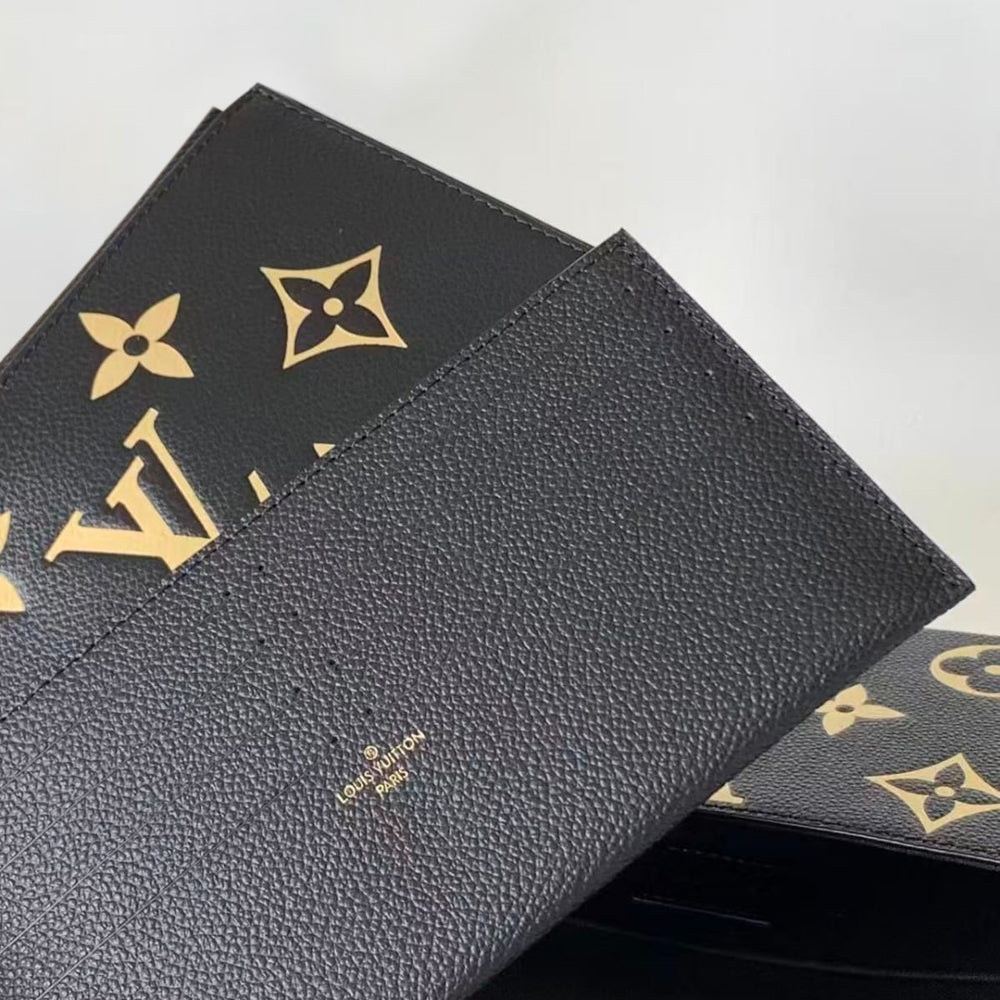 Pre-Owned Authentic Pochette Felicie Monogram Leather Black M64064