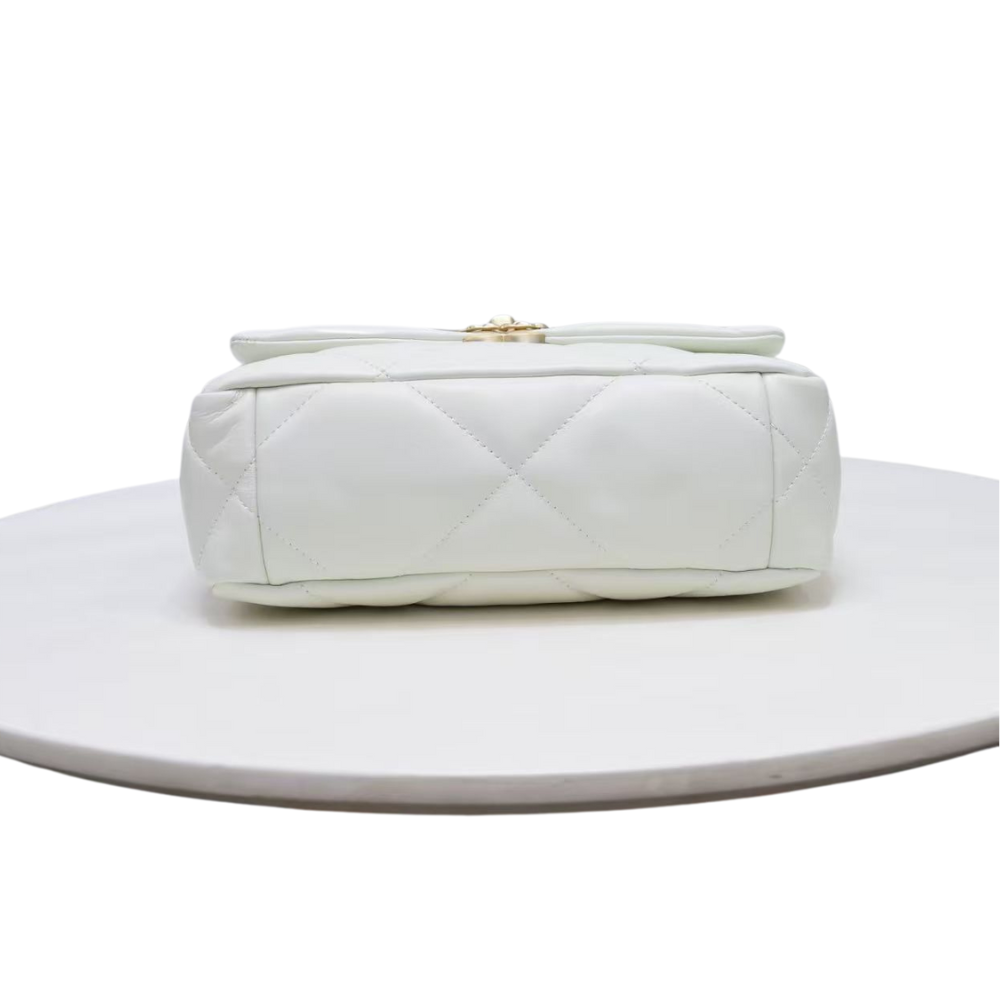 Chanel 19 Medium Handbag | Shiny Lambskin White