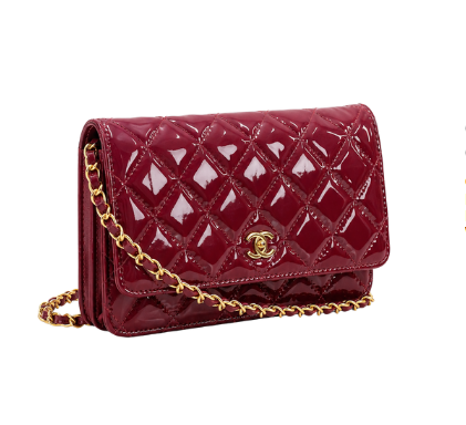 Pre OwnedChanel Quilted Patent Wallet on Chain