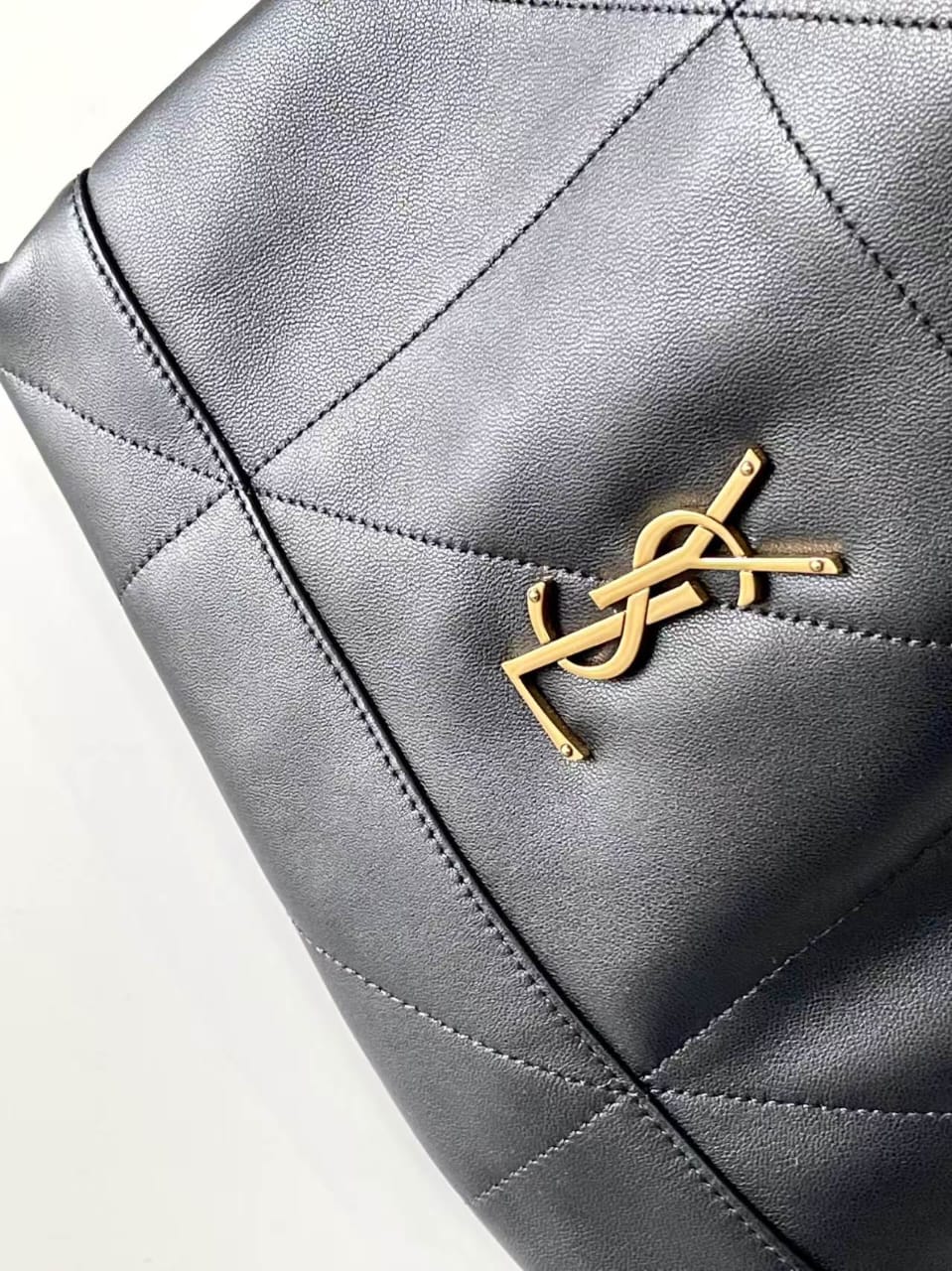 Pre-Owned Authentic YSL Pochon Lambskin Leather Shoulder Black Bag