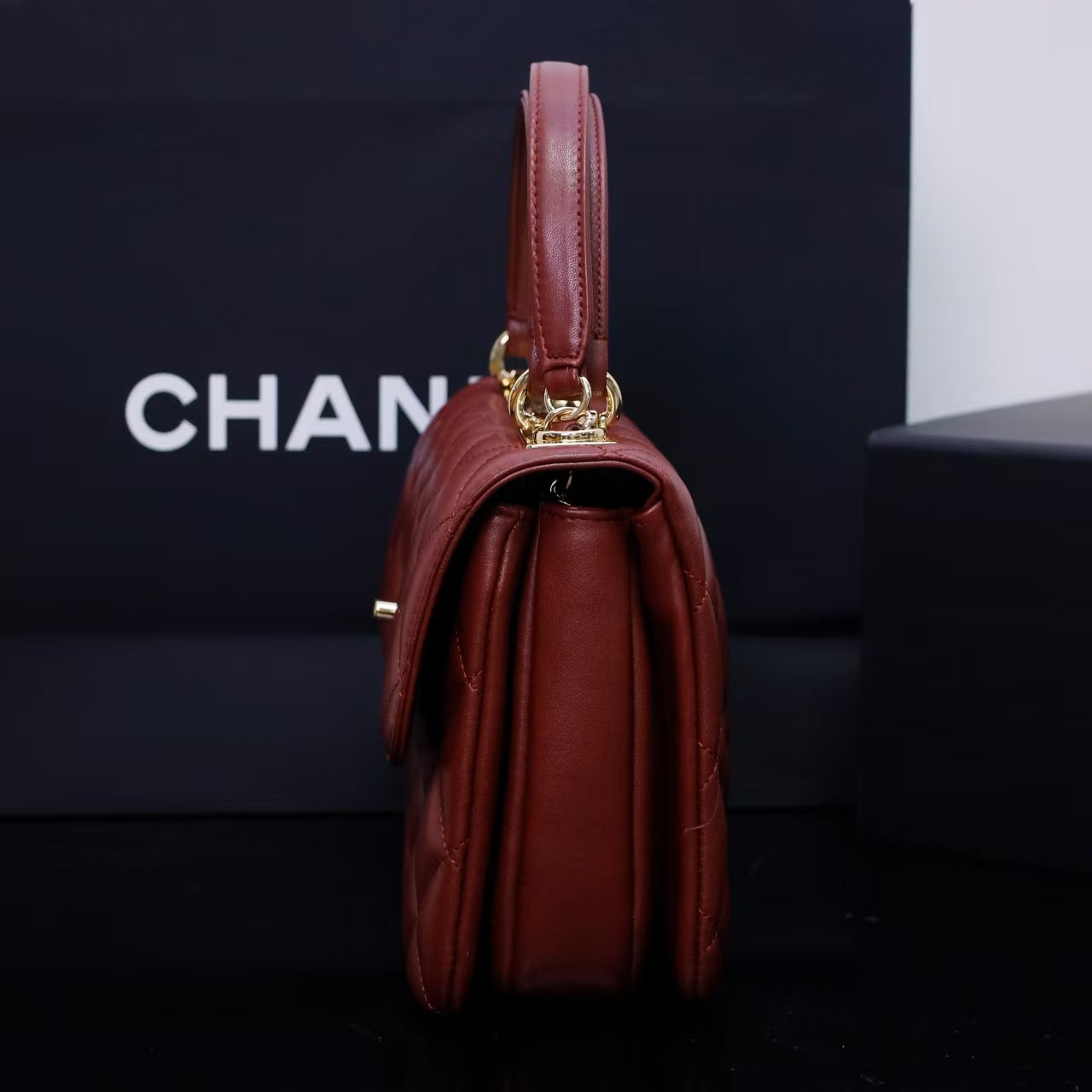 Pre-Owned Authentic 25cm Chanel Trendy Large Bag Red