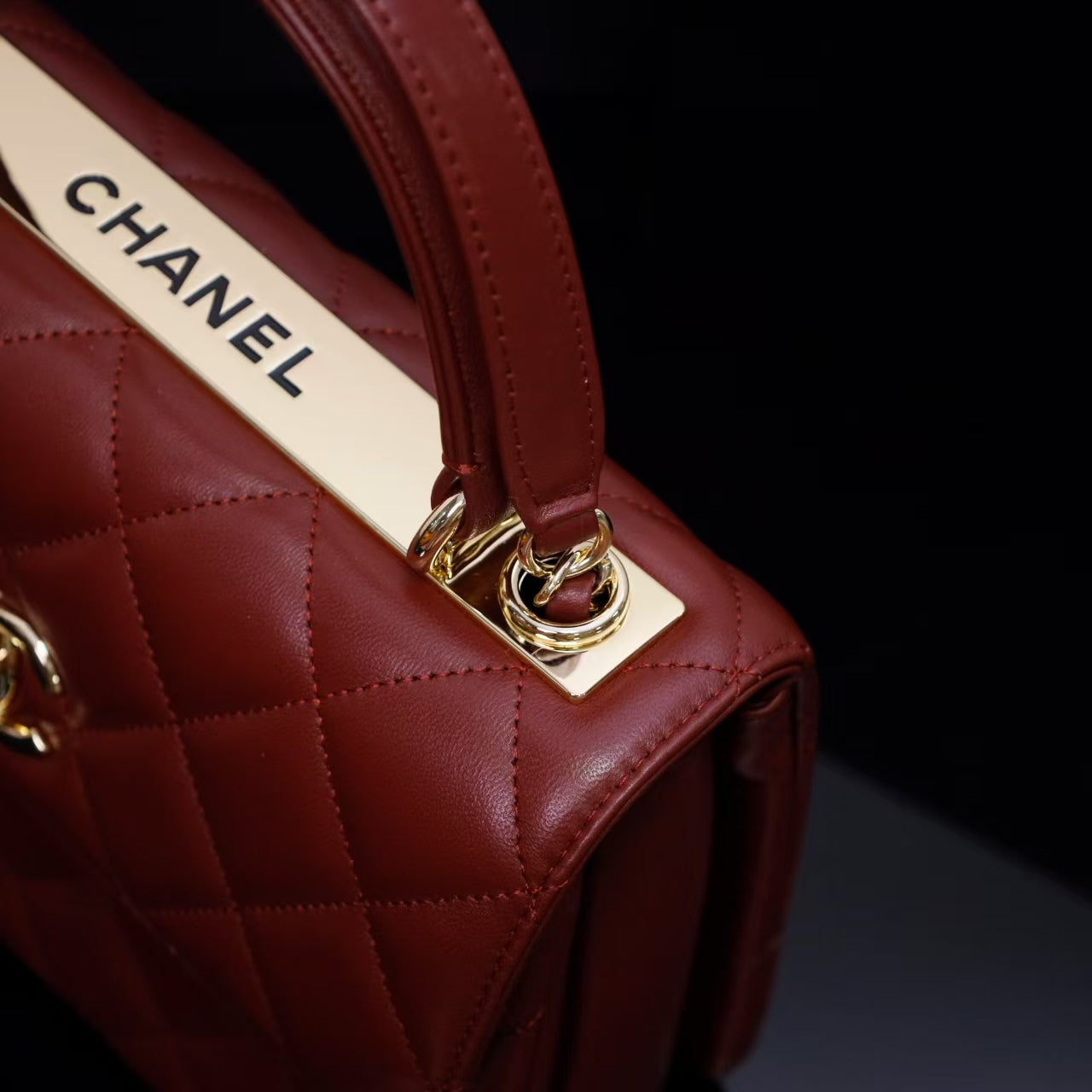 Pre-Owned Authentic 25cm Chanel Trendy Large Bag Red