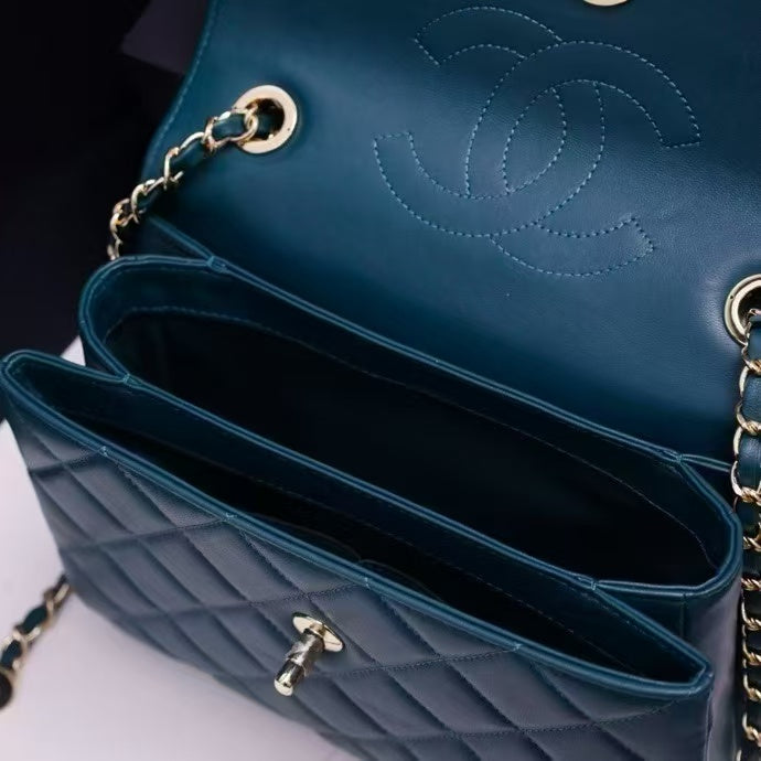 Pre-Owned Authentic 25cm Chanel Trendy Large Bag Dark Green with Crystals