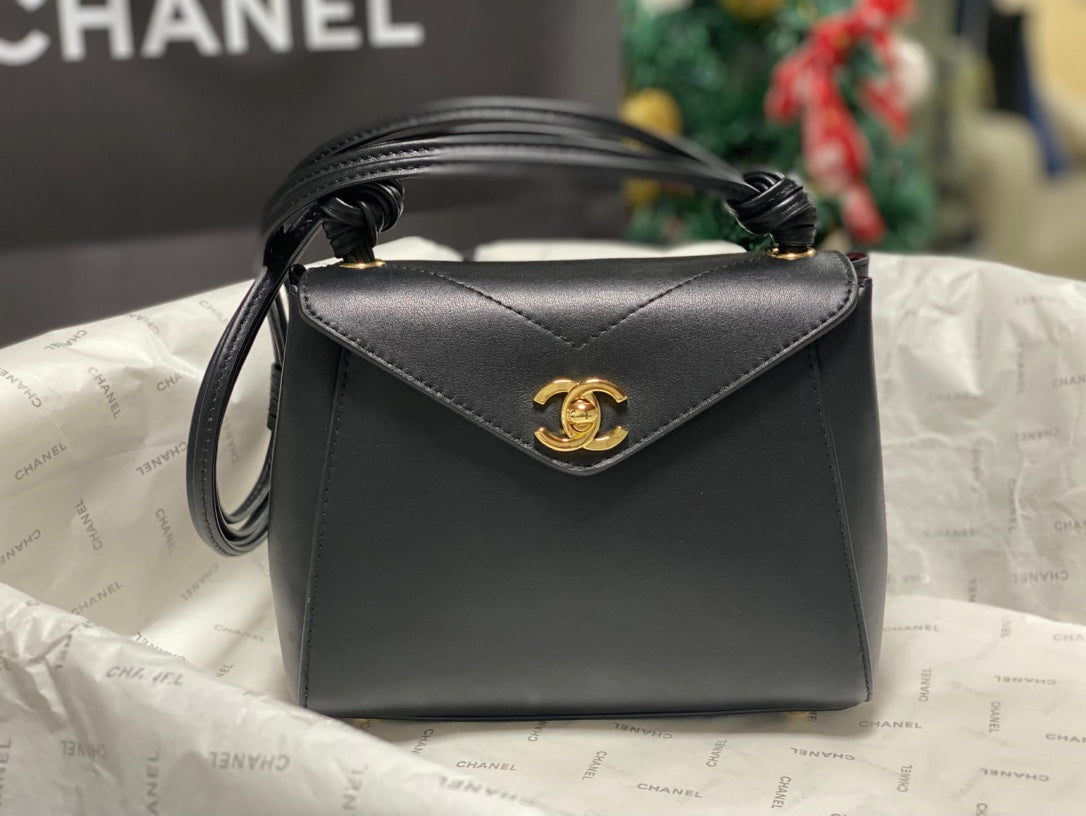 Chanel 26A Knotty Trapezoidal Envelope Bag in Black 6223 - Pre-Owned Authentic