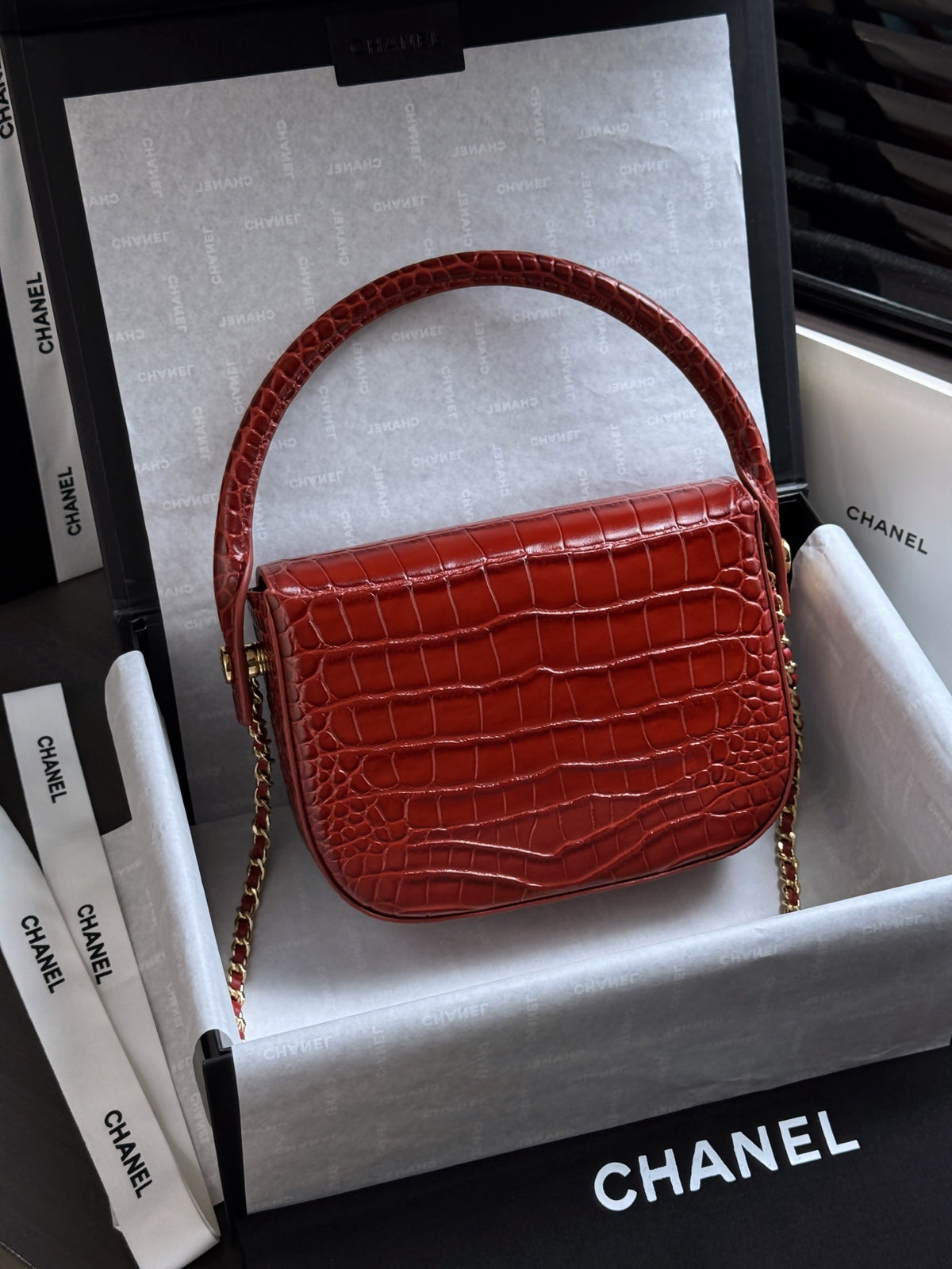 hanel Mini Flap Bag With Top Handle Crocodile-Embossed Calfskin Red – Pre-Owned Authentic