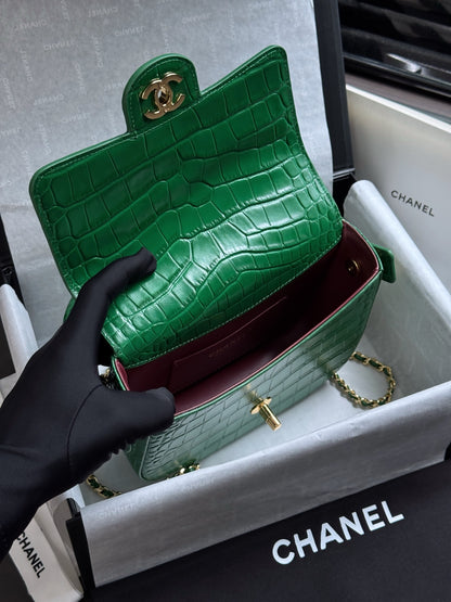 Chanel Mini Flap Bag With Top Handle Crocodile-Embossed Calfskin Green AS6424 – Pre-Owned Authentic