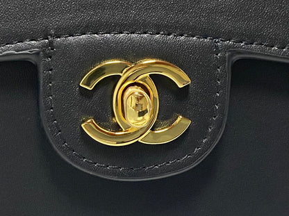 Chanel Mini Flap Bag With Top Handle Shiny Calfskin in Black  AS6424 - Pre-Owned Authentic