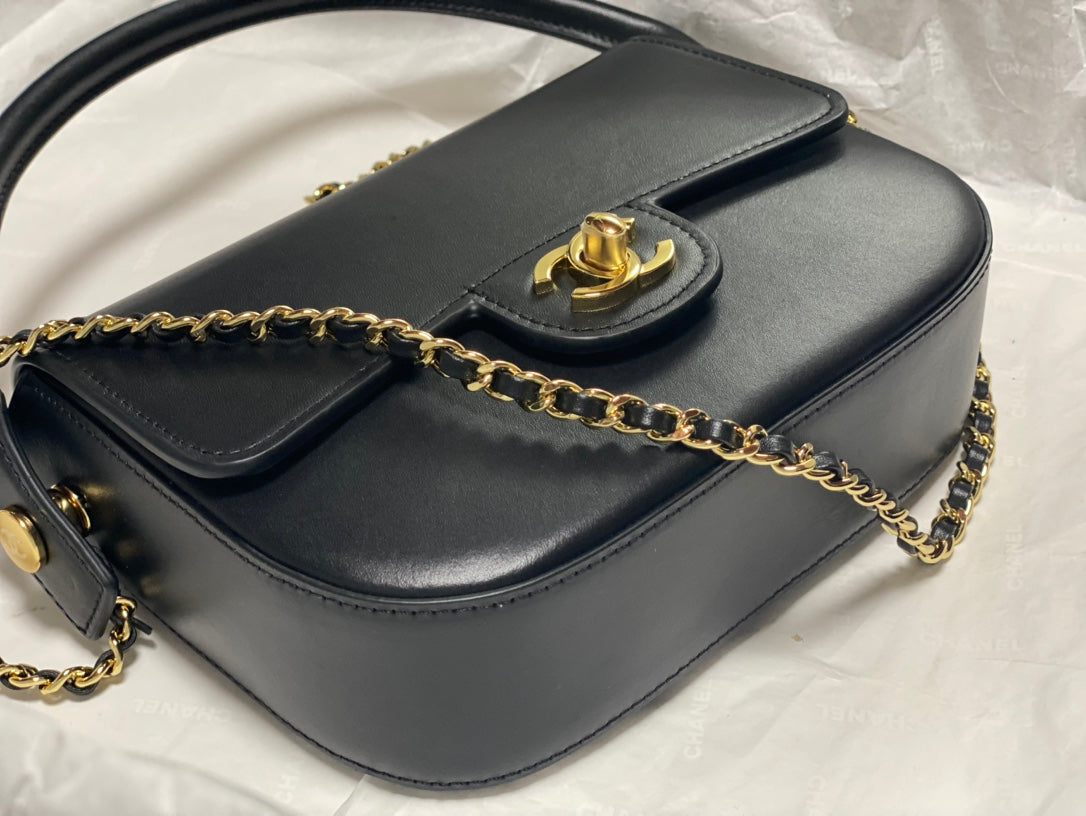 Chanel Mini Flap Bag With Top Handle Shiny Calfskin in Black  AS6424 - Pre-Owned Authentic