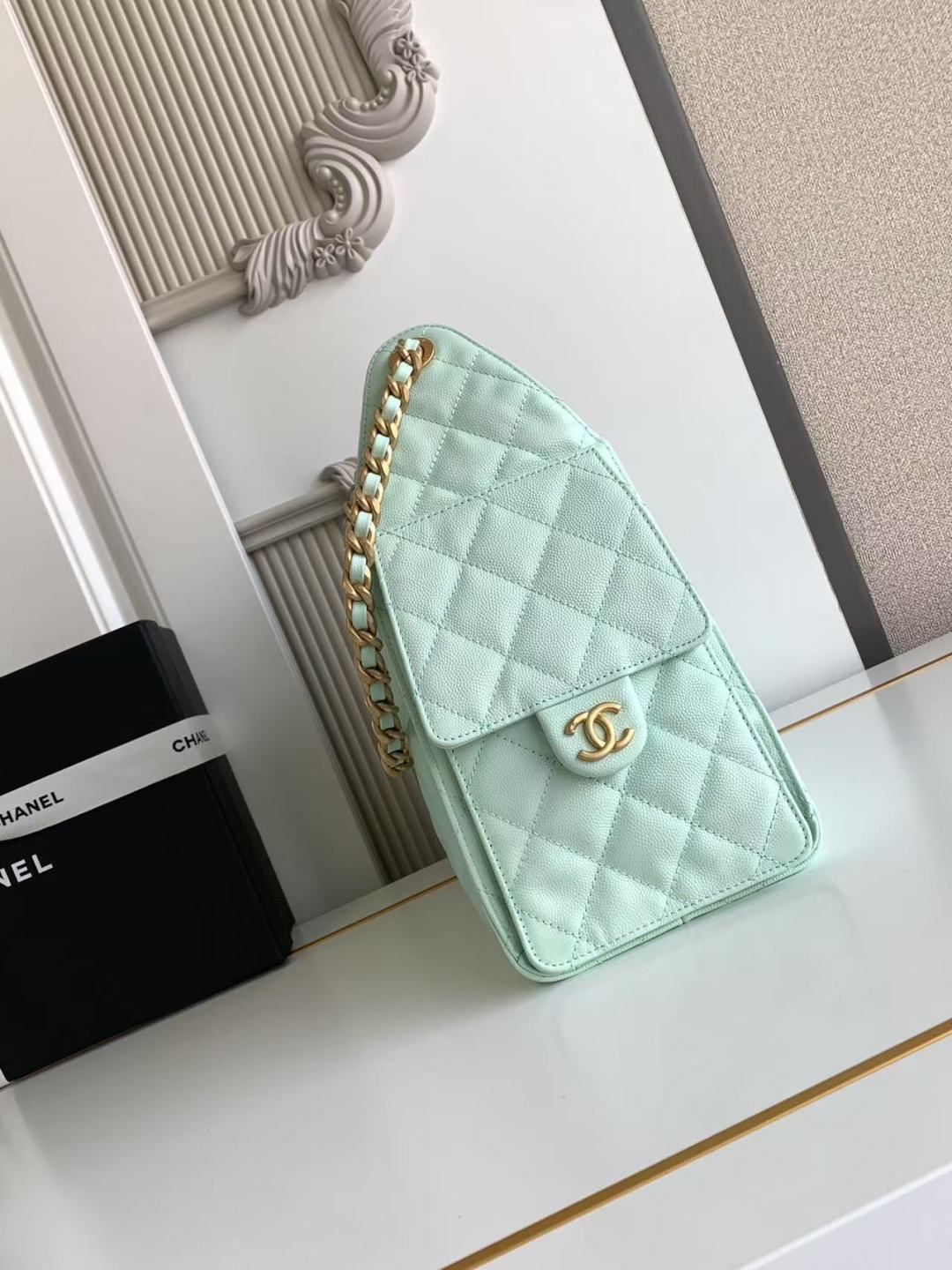 Chanel 25 Small AS5293 in Calfskin   Light Green - Pre-Owned Authentic