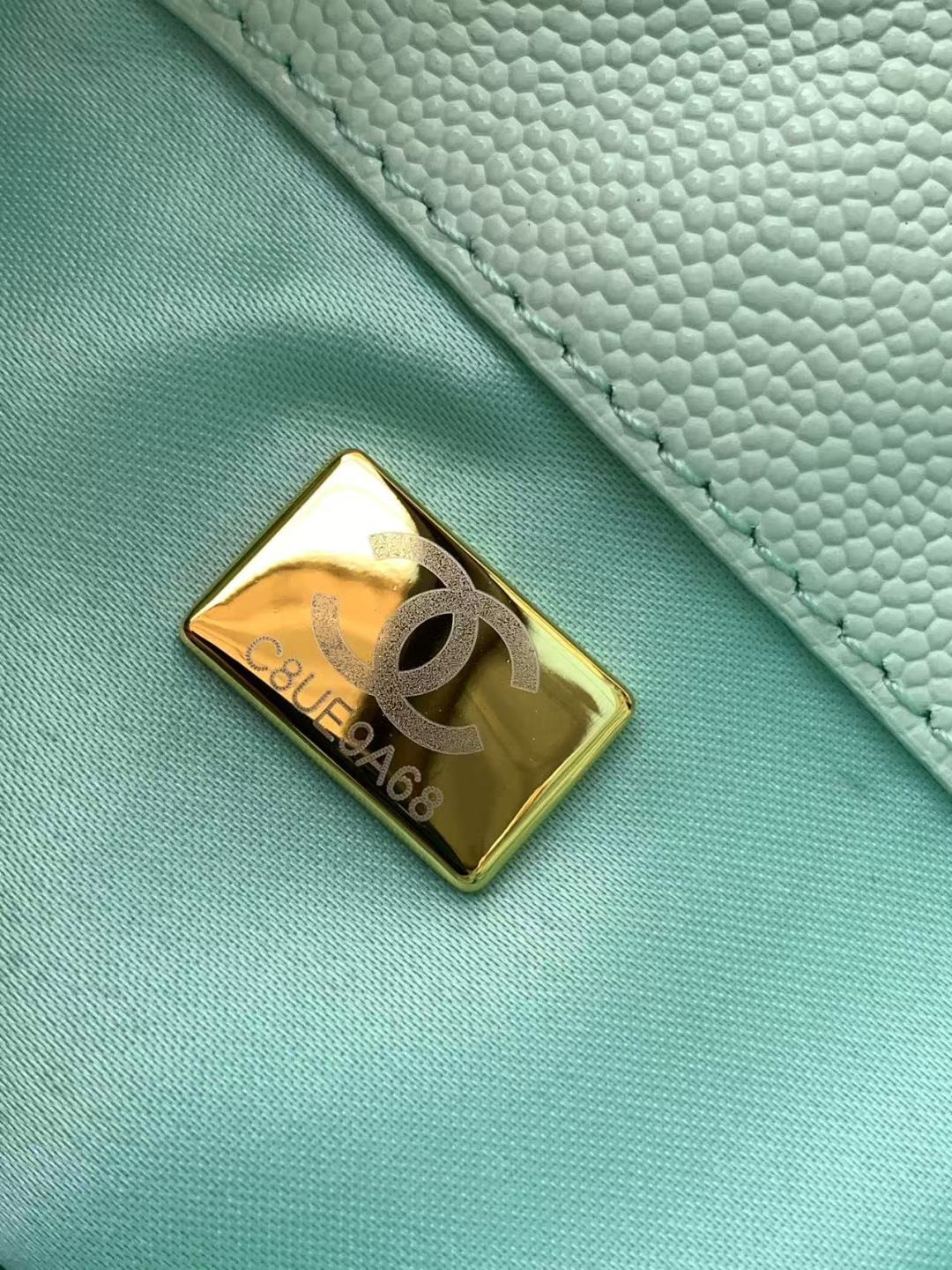 Chanel 25 Small AS5293 in Calfskin   Light Green - Pre-Owned Authentic