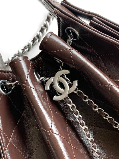 Chanel 25 Small Shiny Crumpled Calfskin in Coffee Brown - Pre-Owned Authentic