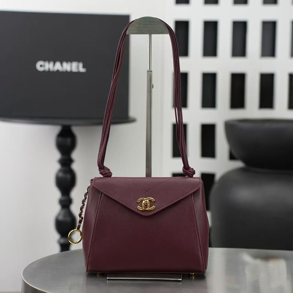Chanel 26A Knotty Trapezoidal Envelope Bag in Burgundy 6223 - Pre-Owned Authentic