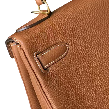 Pre-Owned Authentic Hermes Kelly 25 Tan Leather in Gold
