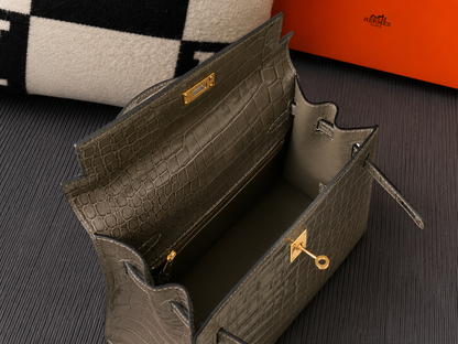 Hermes Kelly 25 Embossed Cowhide Leather In Crocodile Print Grey - Pre-Owned Authentic