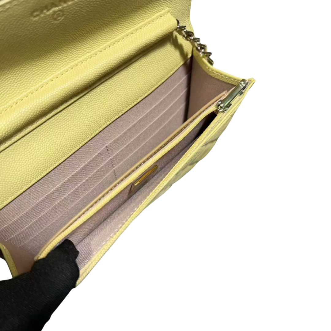 Chanel Shiny Yellow Caviar Quilted Strass Pre Owned Authentic