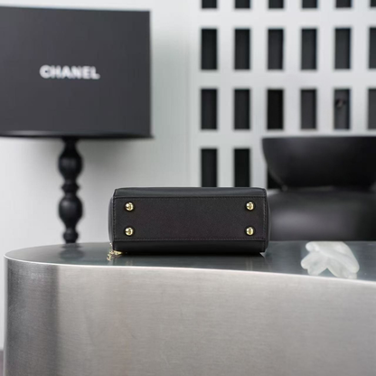 Chanel 26A Knotty Trapezoidal Envelope Bag in Black 6223 - Pre-Owned Authentic