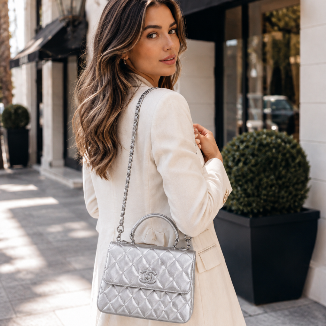 Chanel 25cm Large  Bag in Silver - Pre-Owned Authentic