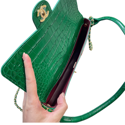 Chanel Large Clutch Crocodile Leather in Green AS6425 - Pre-Owned Authentic