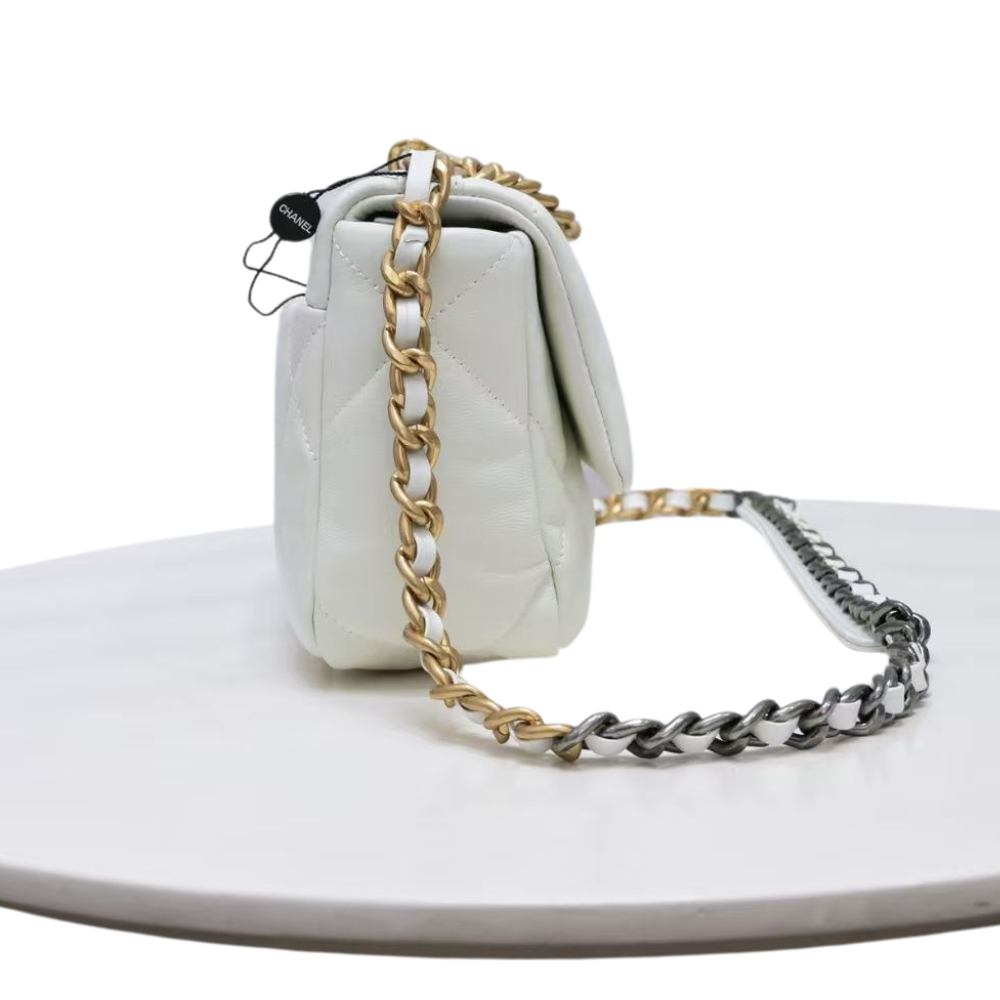 Chanel 19 Medium Handbag | Shiny Lambskin White