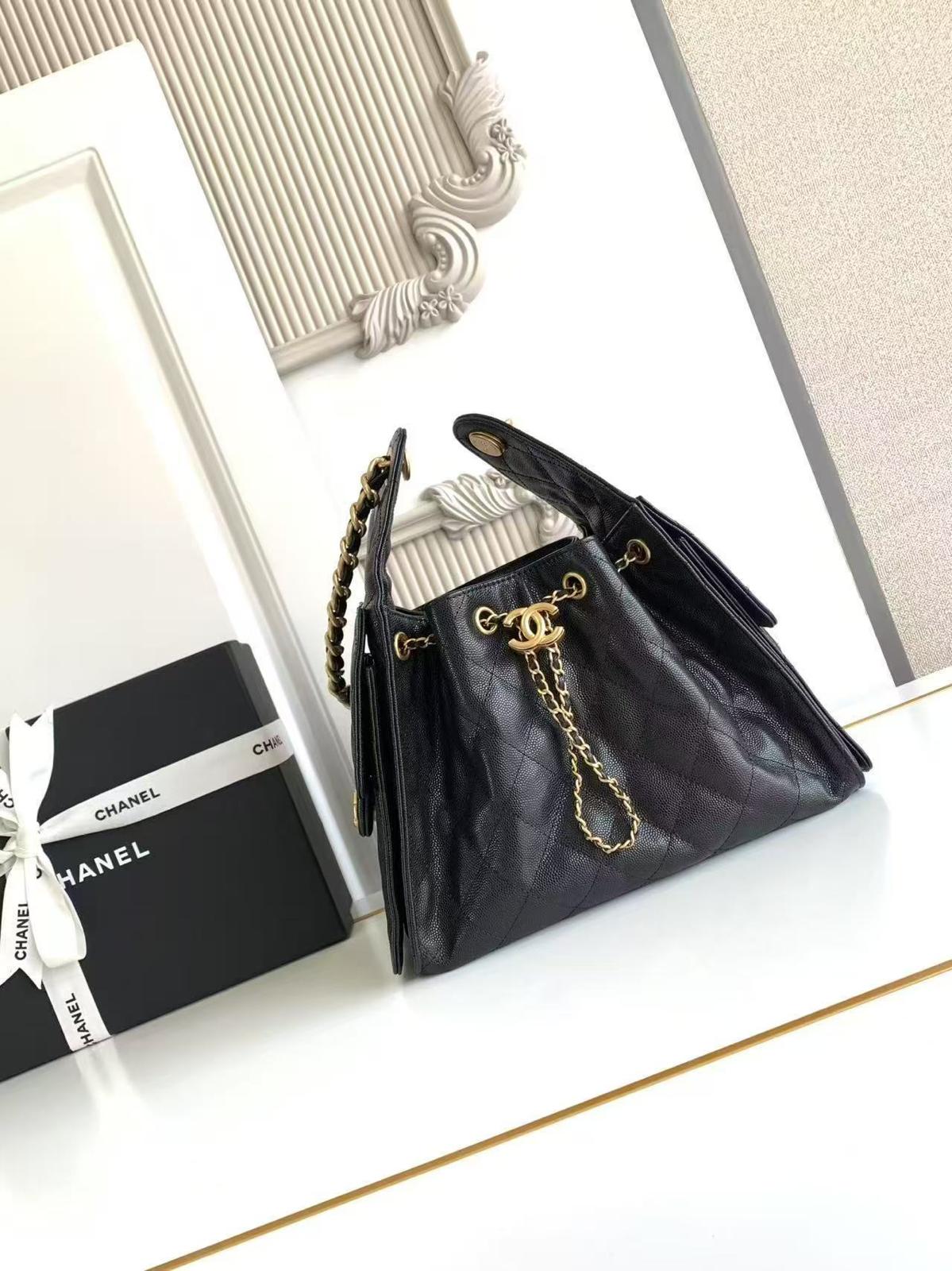 Chanel 25 Small Hobo Black front view 2