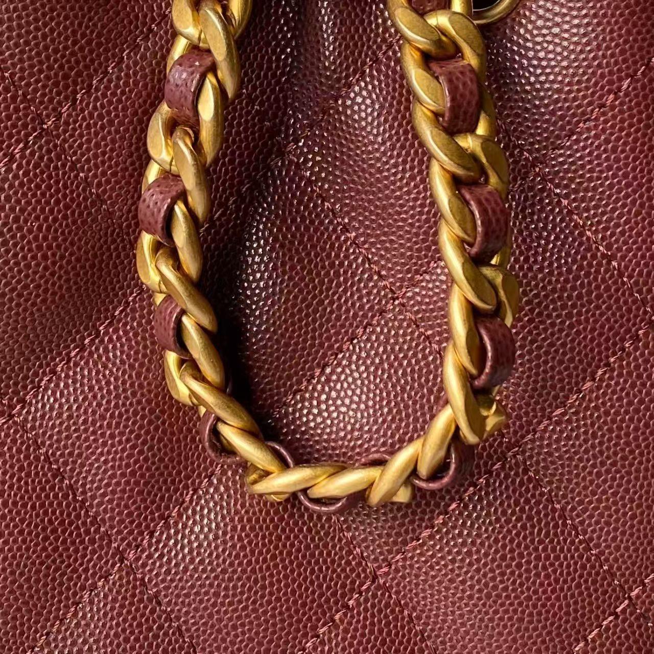 Chanel 25 Small Hobo – Burgundy Calfskin – Gold Hardware close-up view strap