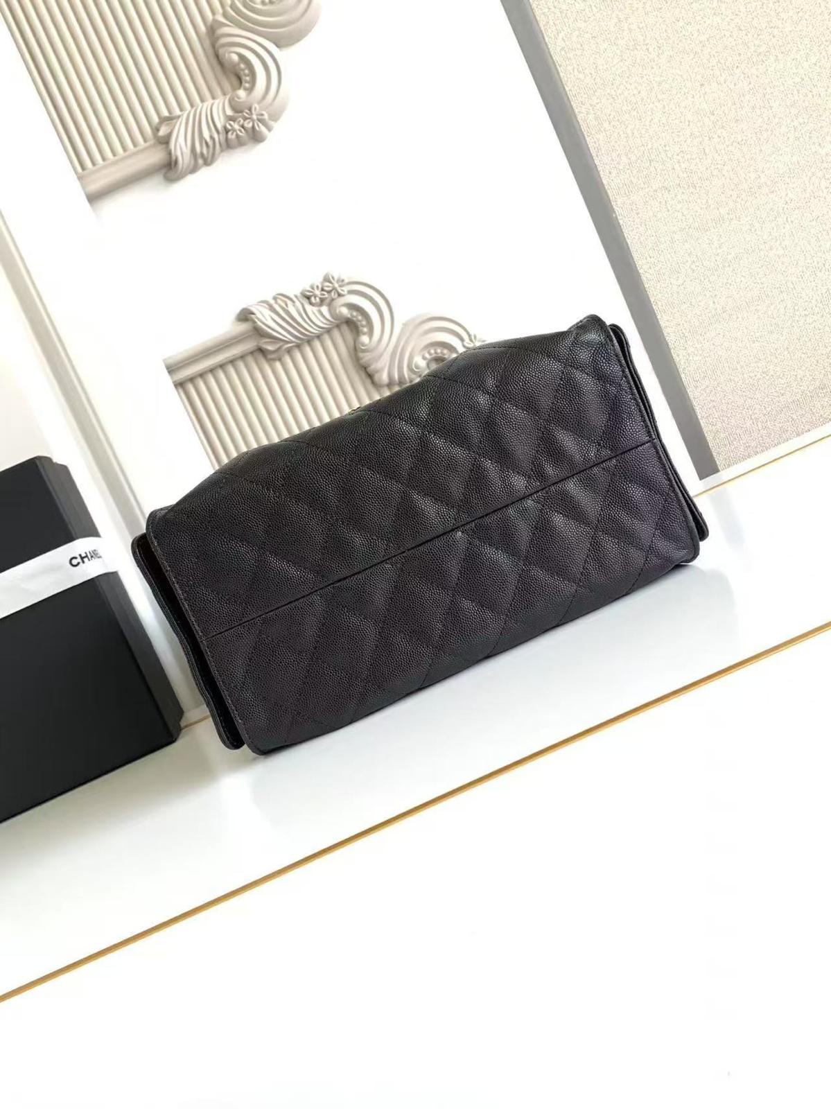 Chanel 25 Small Hobo black calfskin bottom view 
