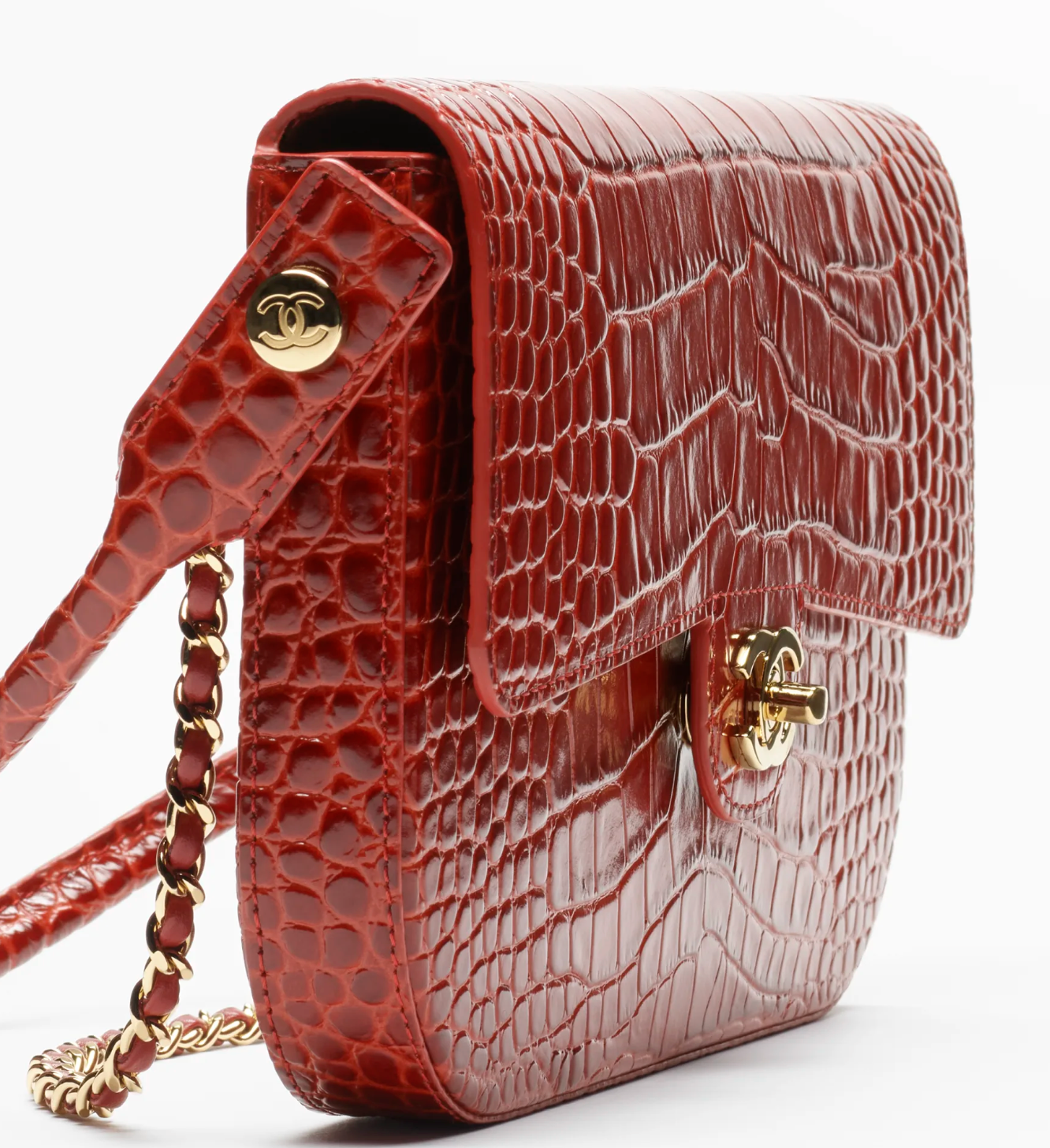 Chanel Large Clutch Crocodile-Embossed Leather in Red side view detail