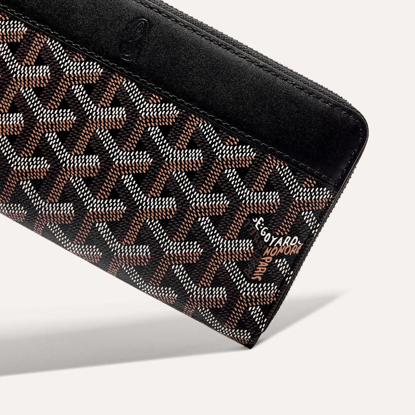 Goyard Matignon GM Wallet close-up