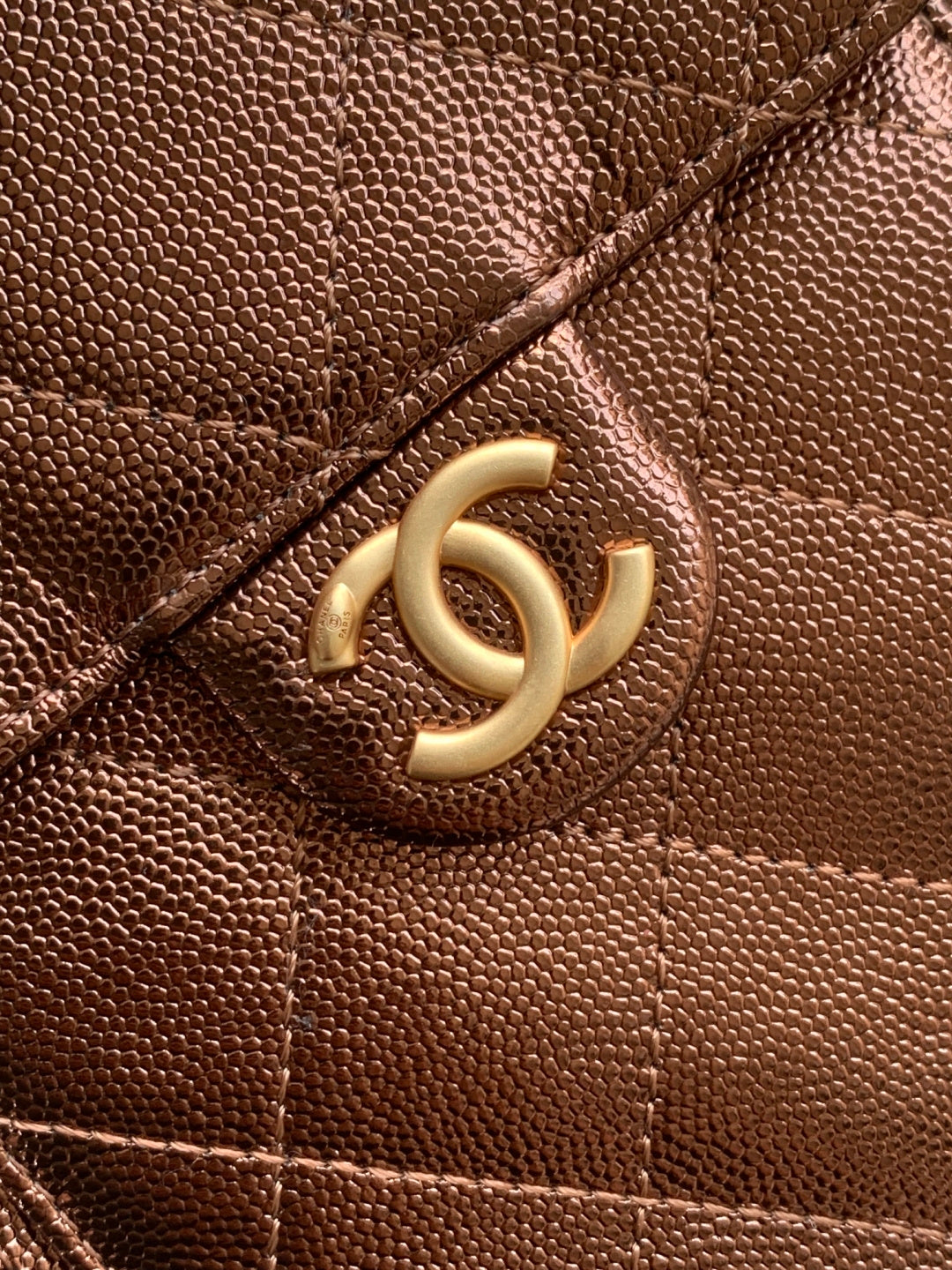 Pre-Owned Authentic Chanel Small Caviar Leather 25 Handbag Bronze