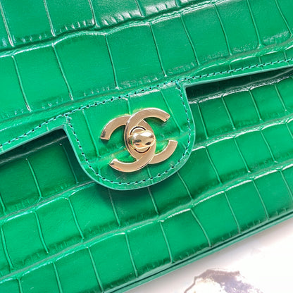 Chanel Large Clutch Crocodile Leather in Green AS6425 - Pre-Owned Authentic