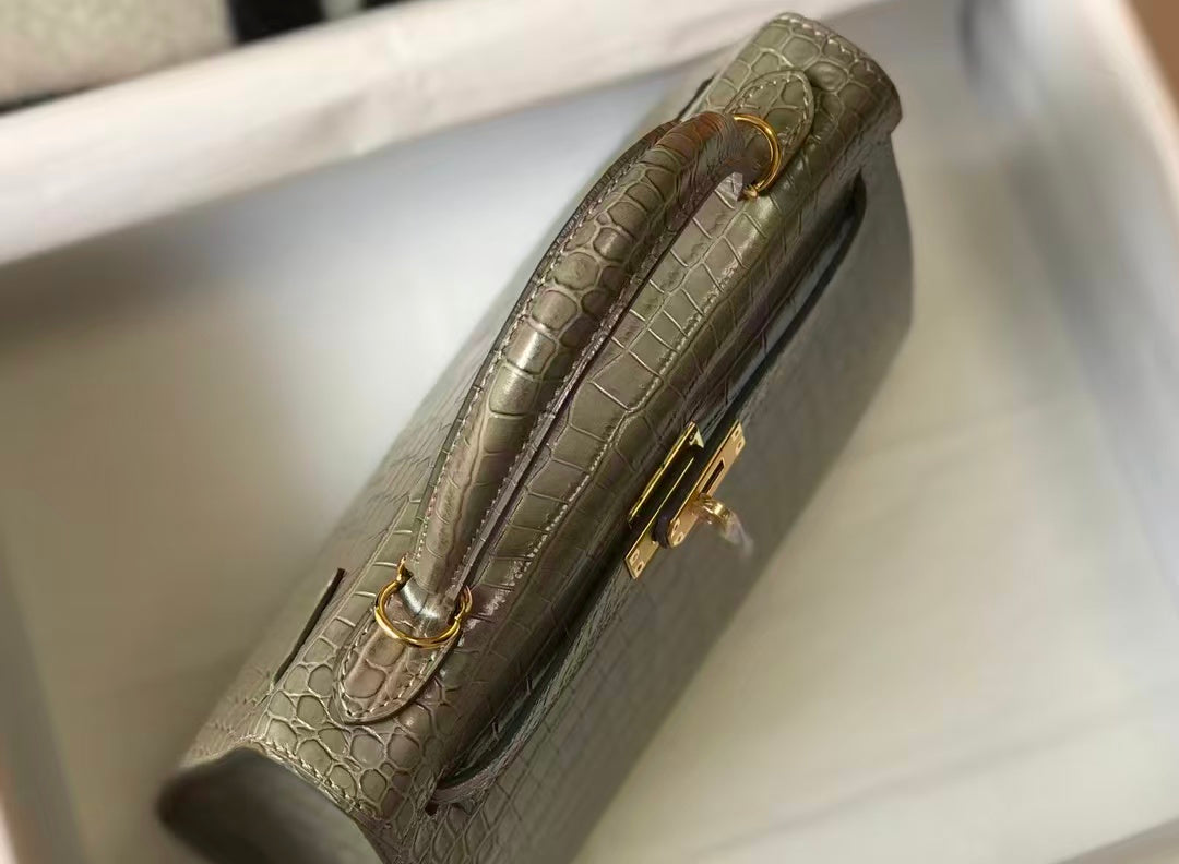 Hermes Kelly 25 Embossed Cowhide Leather In Crocodile Print Grey - Pre-Owned Authentic
