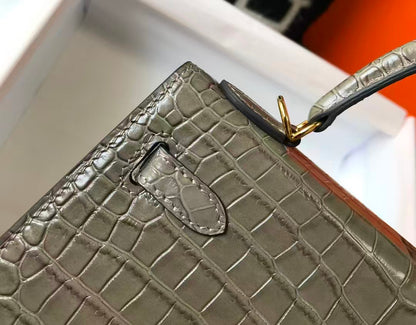 Hermes Kelly 25 Embossed Cowhide Leather In Crocodile Print Grey - Pre-Owned Authentic