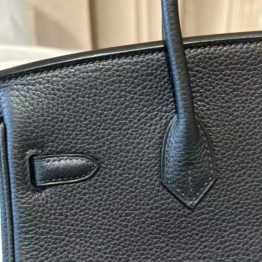 Hermes Birkin 25cm in Black - Pre-Owned Authentic