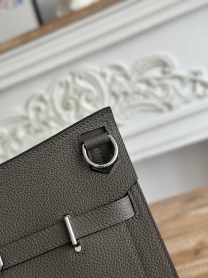 Hermes Jypsier 28cm in Étain Gray - Pre-Owned Authentic