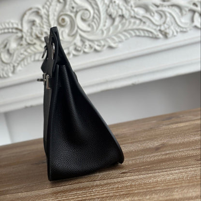 Hermes Jypsier 28cm in Black - Pre-Owned Authentic