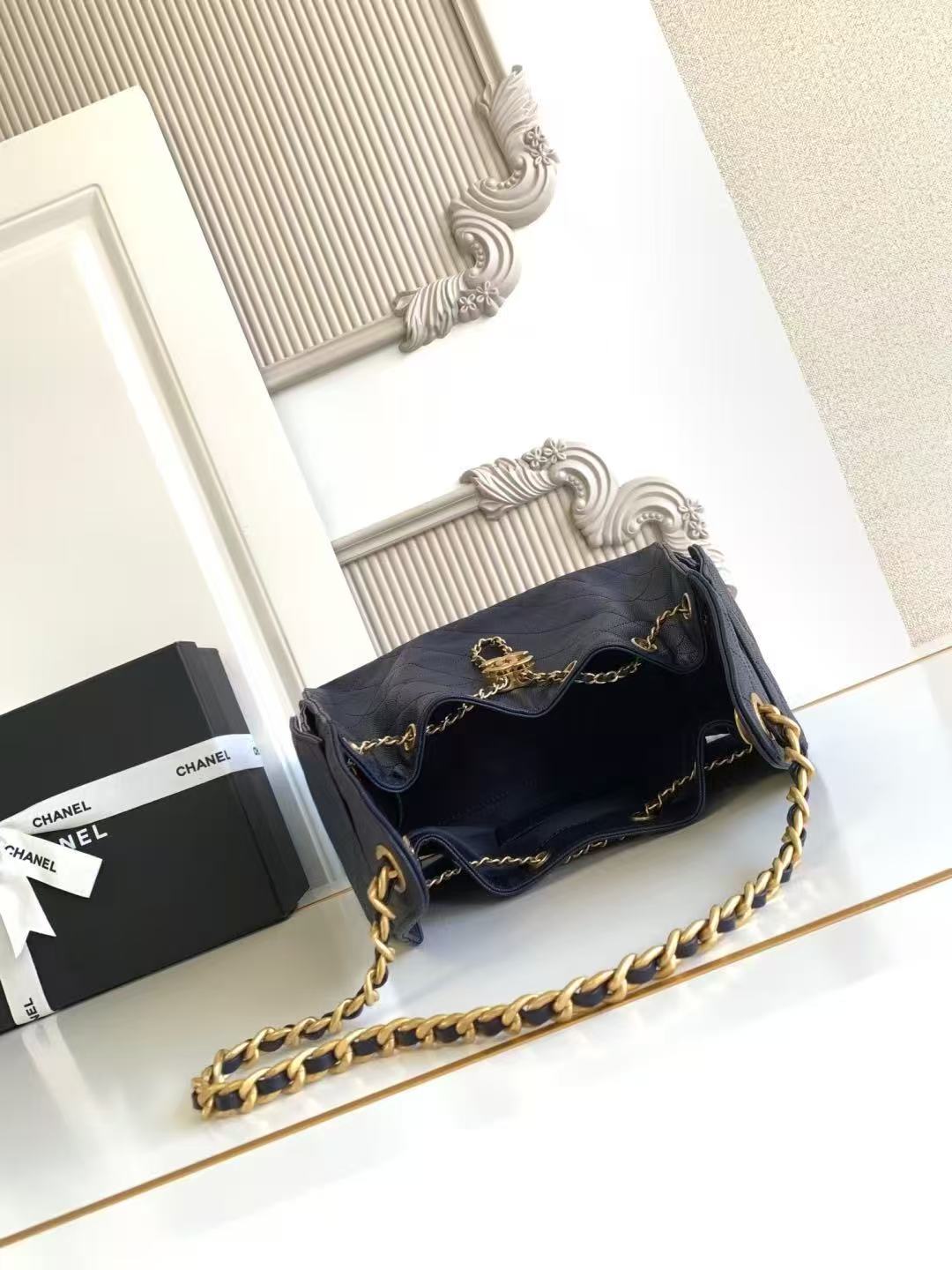 Pre-Owned Authentic Chanel 25 Small in Navy Blue
