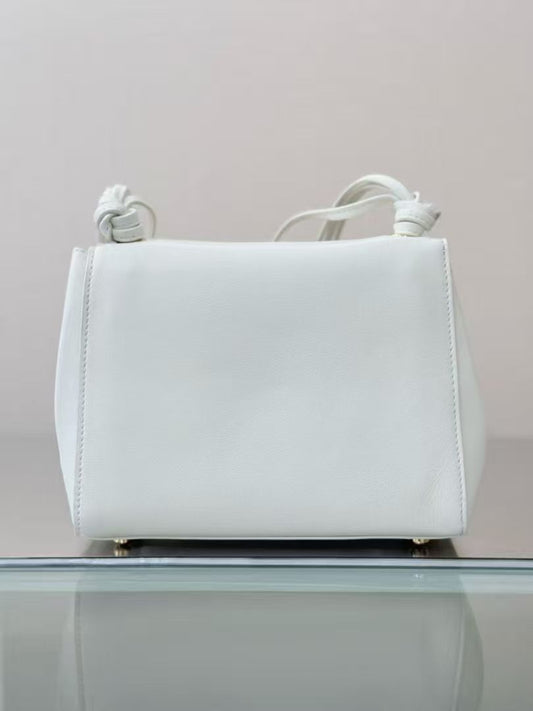 Chanel 26A Knotty Trapezoidal Envelope Bag in White 6223 - Pre-Owned Authentic
