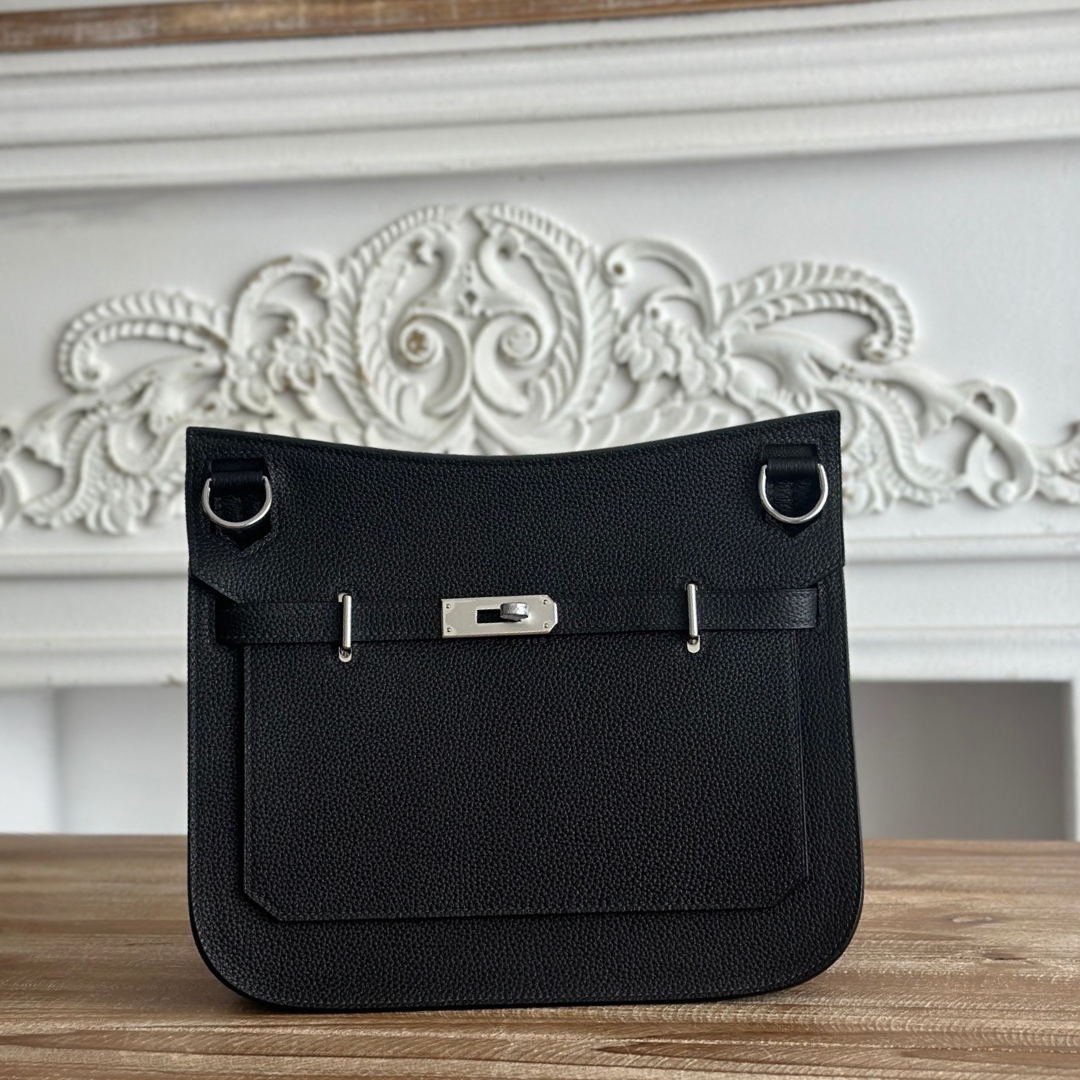 Hermes Jypsier 28cm in Black - Pre-Owned Authentic