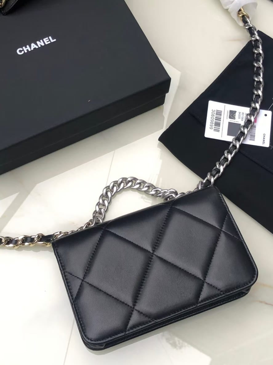 Pre-Owned Authentic Chanel 19 Wallet on Chain (WOC)  Black Lambskin Quilted