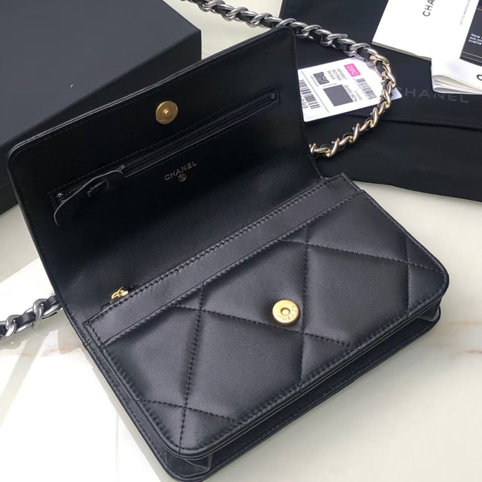 Pre-Owned Authentic Chanel 19 Wallet on Chain (WOC)  Black Lambskin Quilted