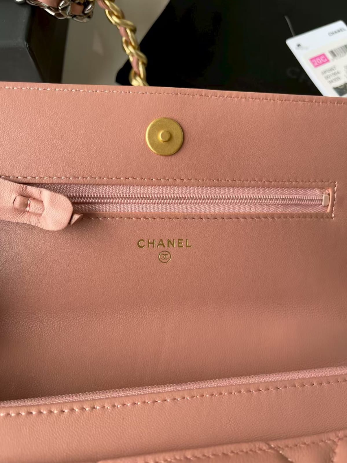 Pre-Owned Authentic Chanel 19 Lambskin Quilted Wallet on Chain  Pink