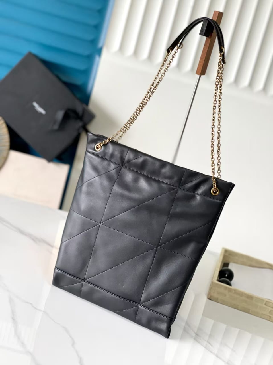 Pre-Owned Authentic YSL Pochon Lambskin Leather Shoulder Black Bag