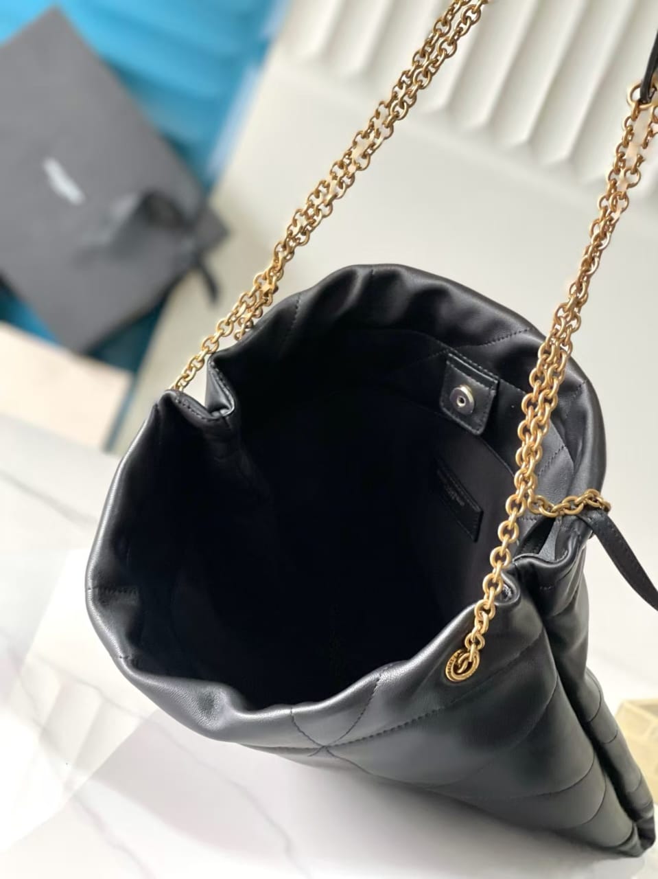Pre-Owned Authentic YSL Pochon Lambskin Leather Shoulder Black Bag