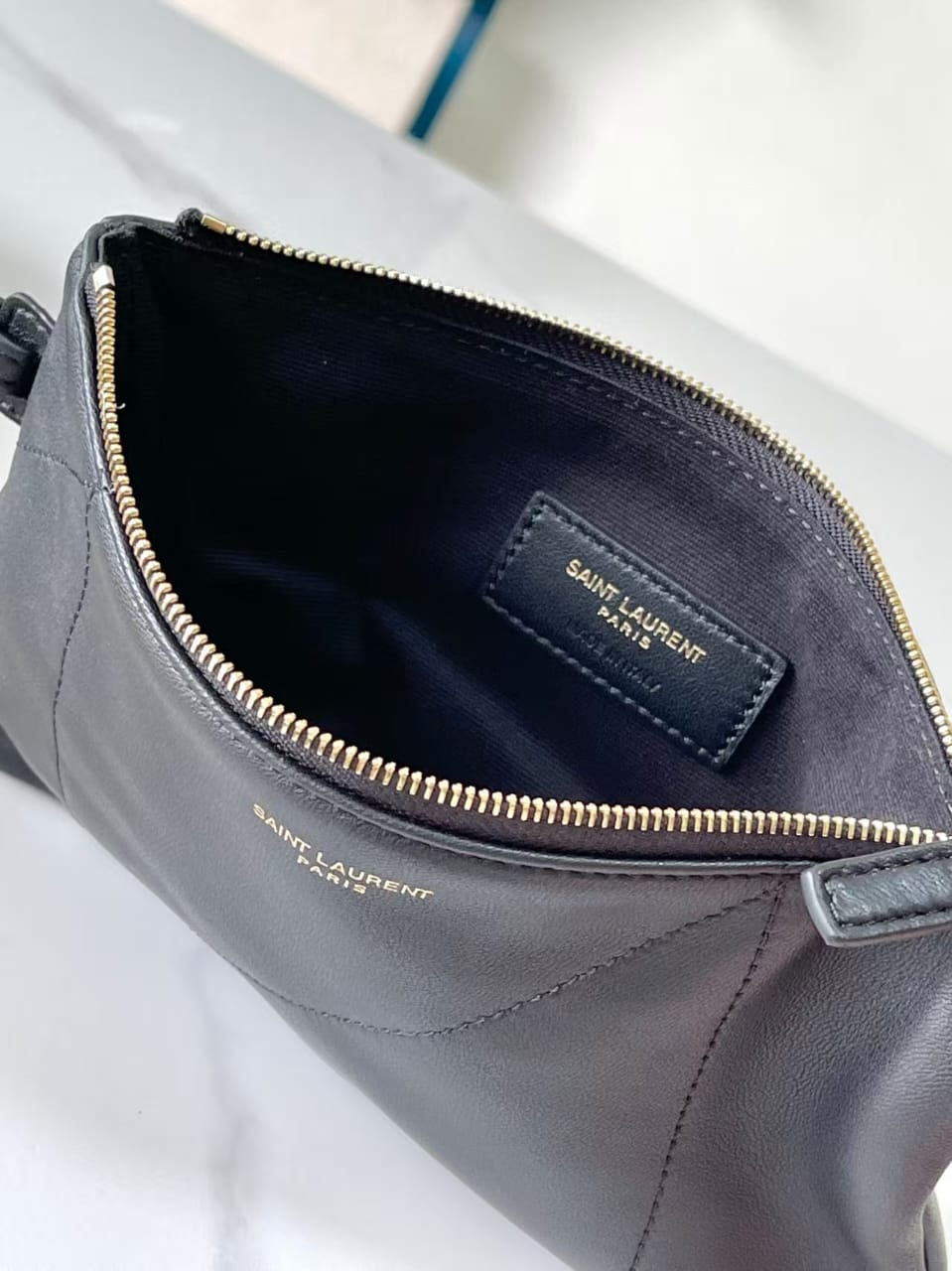 Pre-Owned Authentic YSL Pochon Lambskin Leather Shoulder Black Bag