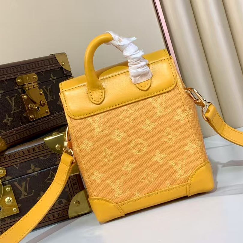 Pre-Owned Authentic Louis Vuitton Nano Steamer