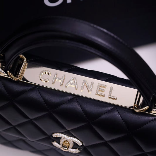 Pre-Owned Authentic 25cm Chanel Trendy Large Bag Black with Crystals