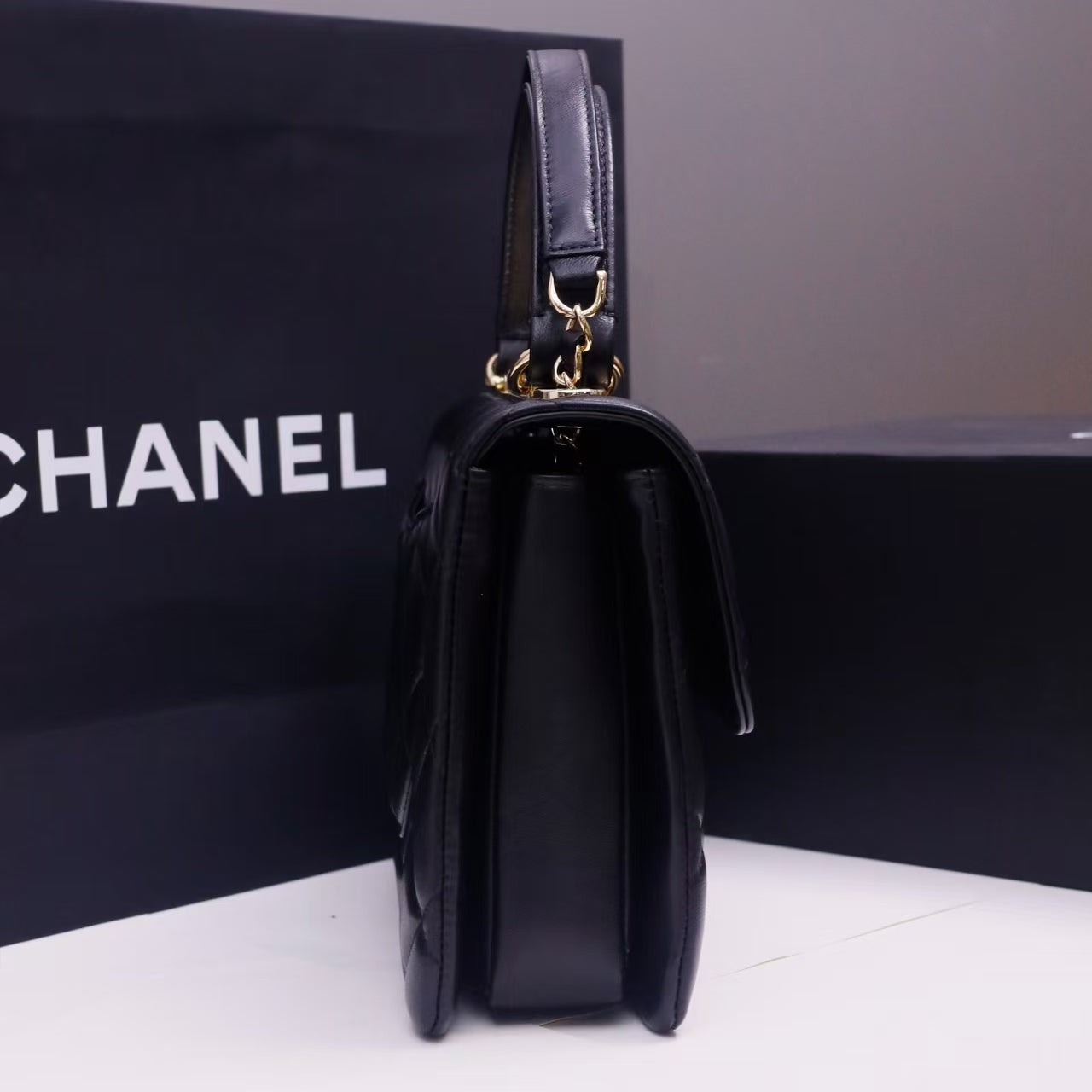Pre-Owned Authentic Chanel Trendy Multi-color