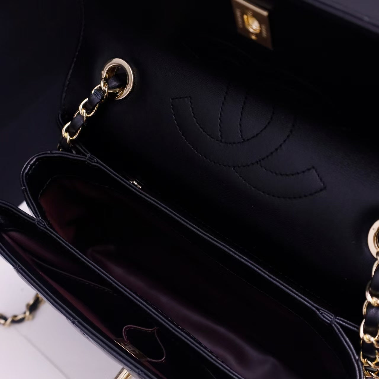 Pre-Owned Authentic Chanel Trendy Multi-color