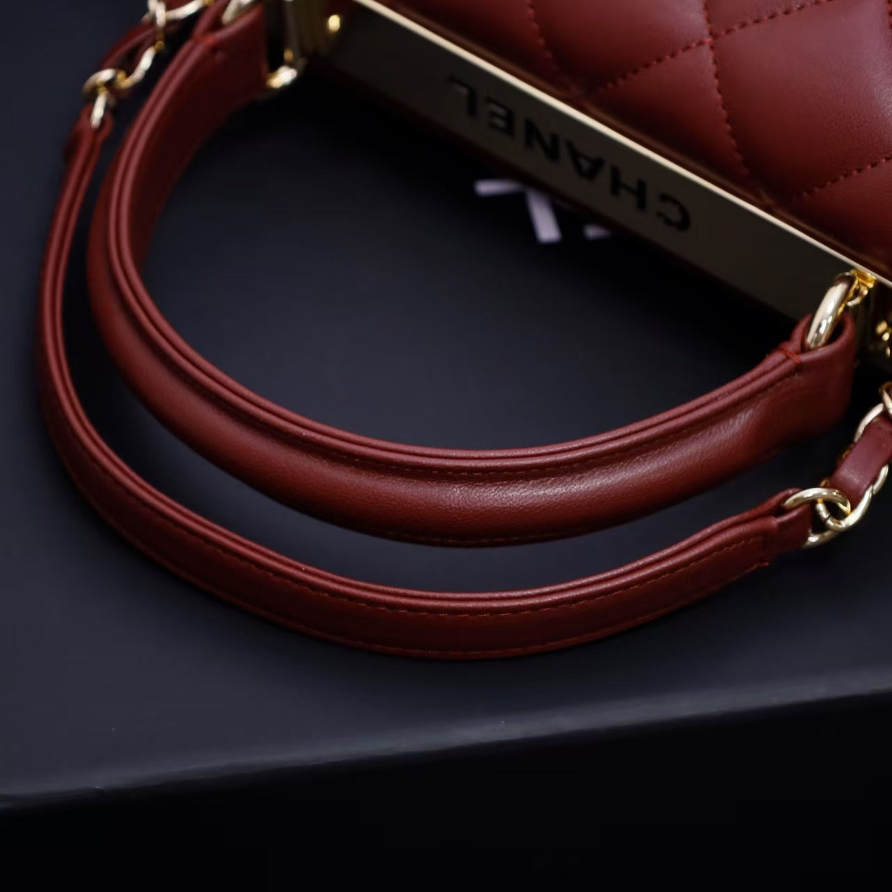 Pre-Owned Authentic 25cm Chanel Trendy Large Bag Red